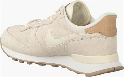 nike beige damen hose|Amazon.com: Nike Shoes Women Beige.